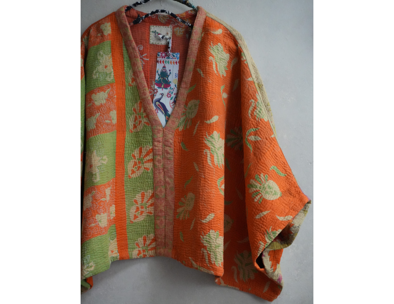 老甘達 Wings上衣 1