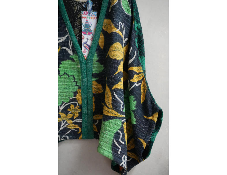 老甘達 Wings上衣 2