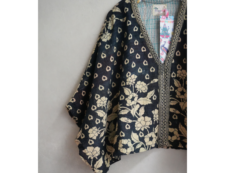 老甘達 Wings上衣 2