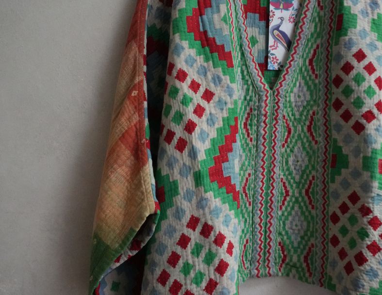 老甘達 Wings上衣 2