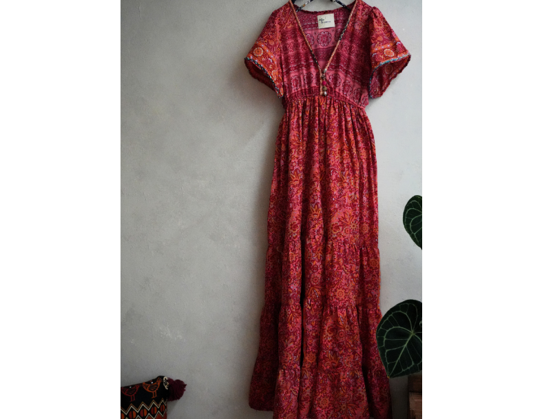 Old Saris 老沙麗長洋*S9 3