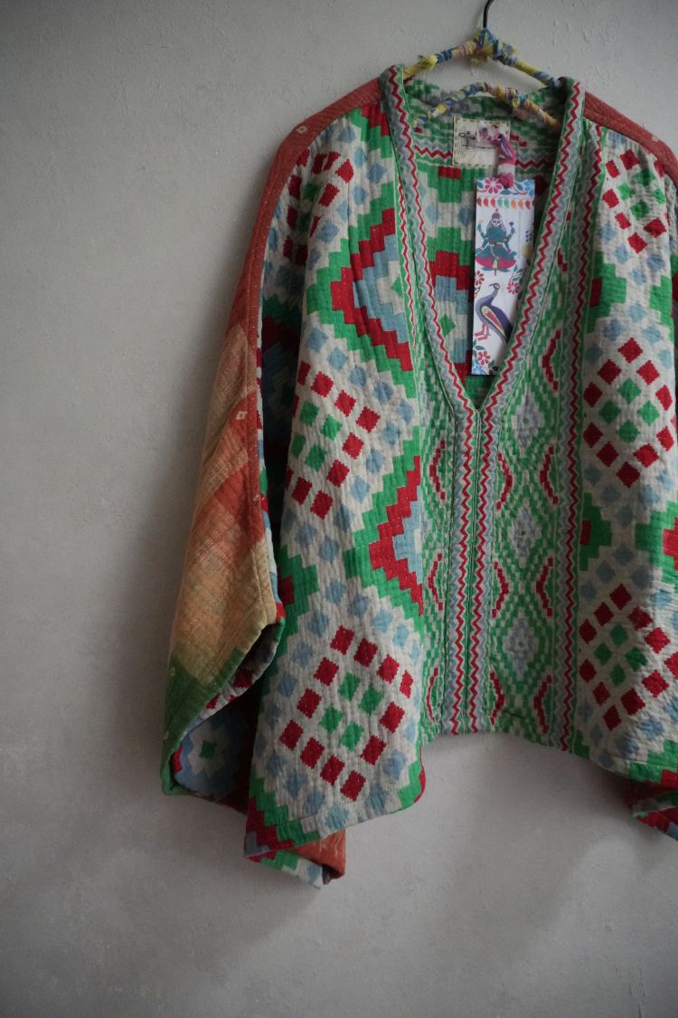 老甘達 Wings上衣