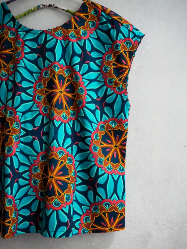 AFRICA CROSS BLOUSE* 藍金海洋
