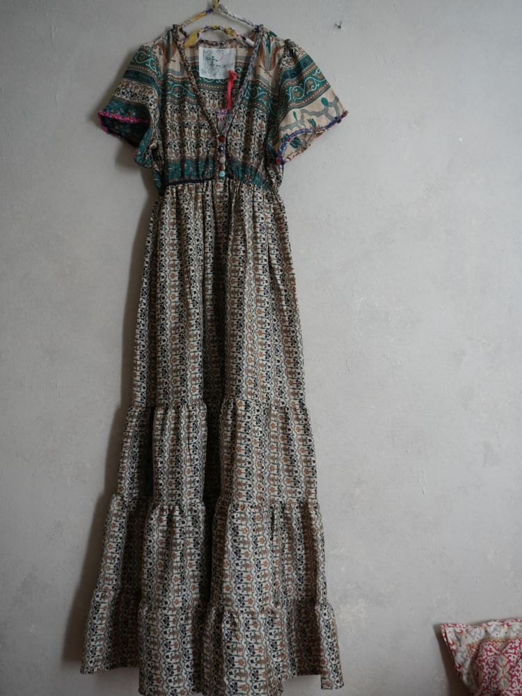 Old Saris 老沙麗長洋*SB1*SOLD